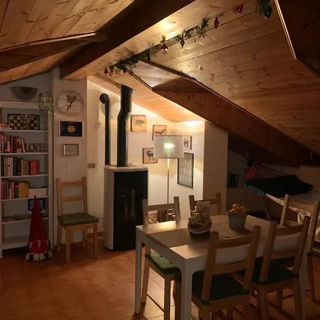 La Mansardina In Centro 公寓 *